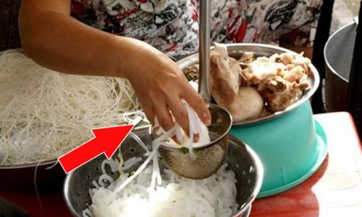 Đề xuất phạt tới 7 triệu đồng nếu tiếp xúc thực phẩm không cắt ngắn móng tay, đeo đồng hồ, vòng, lắc