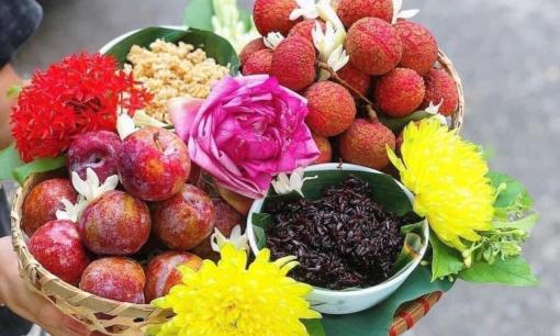 Vì sao Tết Đoan Ngọ (mùng 5 tháng 5 âm lịch) luôn có rượu nếp và trái cây chua?