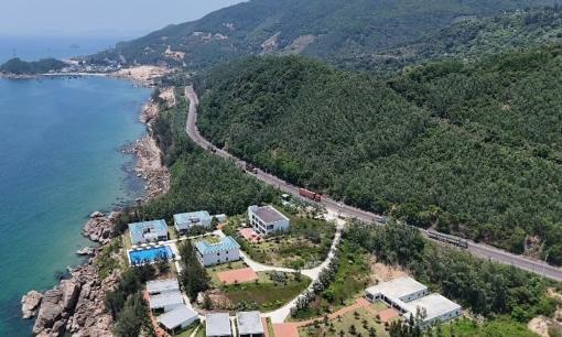 Cung đường ven biển nghìn tỷ đẹp bậc nhất Việt Nam dự kiến hoàn thiện trong năm 2025, đẹp cỡ nào mà được ví như 'đường bờ Tây nước Mỹ'?