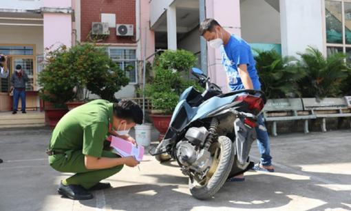 Trường hợp rơi mất biển số xe khi tham gia giao thông có bị phạt nguội không?