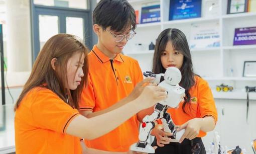 5 trường đào tạo ngành Trí tuệ nhân tạo, điểm chuẩn thuộc top đầu, ra trường không sợ thiếu việc