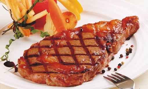 Cả hai đều là thịt bò, vậy tại sao thịt bò nhập khẩu có thể làm bít tết còn thịt bò trong nước thì không?