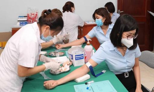 15 quyền lợi chỉ có ở lao động nữ, quyền lợi số 1 nhiều người không biết mà hưởng