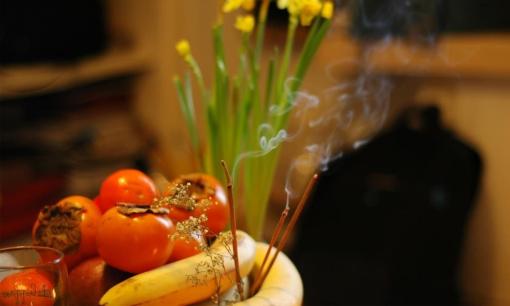 Rằm tháng 5 âm lịch 2025 thắp hương giờ nào đẹp nhất, để mọi sự cát lành như ý?