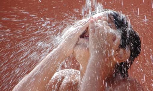 Ngày càng có nhiều người đột tử do tim! Bác sĩ khuyên: Dù mùa hè có nóng thế nào cũng không nên làm 4 điều này, nhiều người vẫn làm thường xuyên, rất nguy hiểm