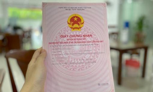 Sổ đỏ mẫu mới có thể đứng tên tối đa bao nhiêu người, ai không biết là mất quyền lợi lớn?