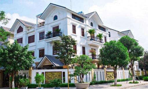 Biệt thự tại Cầu Giấy (Hà Nội) 'sốt giá', đồng loạt tăng vọt, chạm ngưỡng gần trăm tỷ mỗi căn