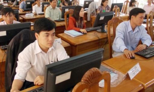 Cán bộ, công chức xã mới: Phải có bằng đại học trở lên, 16.100 người thiếu chuẩn sẽ thế nào?