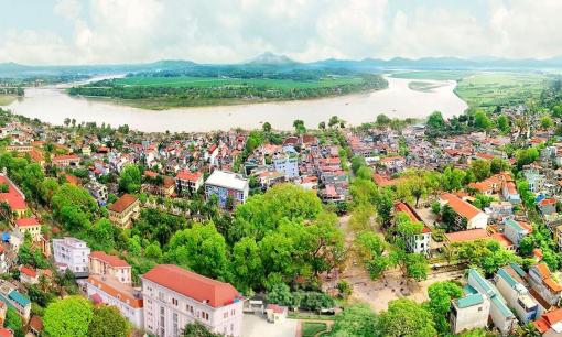 Sau sáp nhập, đây là tỉnh có diện tích tự nhiên hơn 9.361 km² và sở hữu tới 3 vườn quốc gia