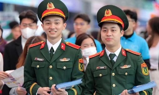 Tỷ lệ 'chọi' vào các trường quân đội năm 2025 tăng vọt, cao nhất gần 1/18