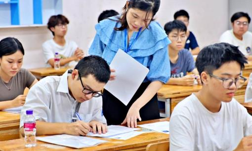 Siết chặt tiêu chuẩn cán bộ coi thi, chấm thi tốt nghiệp THPT 2025: Yêu cầu cao về phẩm chất và lý lịch