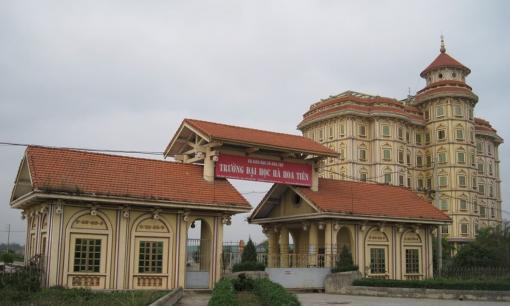 Một trường đại học vừa bị đình chỉ đào tạo, lý do là gì?