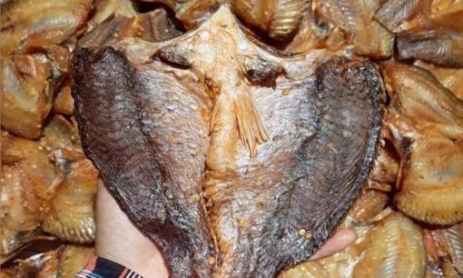 Loại cá xưa làm thức ăn cho gia súc ít ai ăn, nay phơi khô thành đặc sản 200.000 đồng/kg