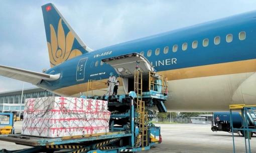 Hai 'ông lớn' ngành logistics sân bay yêu cầu thanh toán không tiền mặt từ 1/7/2025