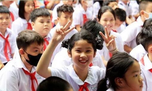 Miễn học phí cho học sinh công lập cả nước, học sinh tư thục được hỗ trợ từ năm học 2025-2026