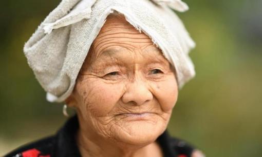 Người có tuổi thọ cao thường có 5 đặc điểm trên khuôn mặt! Bạn có bao nhiêu trong số đó?