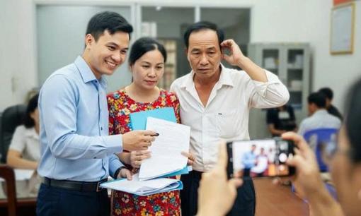 Bắt đầu từ 1/7/2025, người dân đi công chứng phải chụp ảnh cùng công chứng viên?