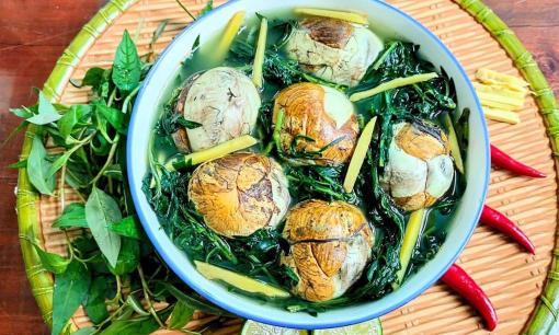 Bài thuốc trị đau đầu, cảm cúm và an thai từ lá ngải cứu, ai không biết sử dụng quá tiếc