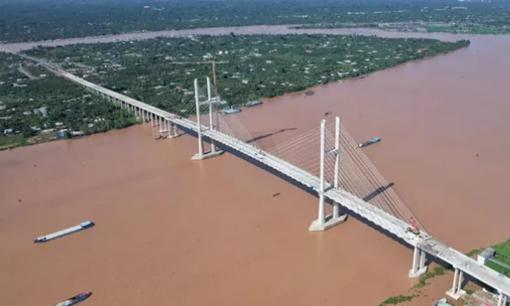 Chưa đầy 1 tháng nữa, cây cầu gần 7.000 tỷ, cách cầu dây văng đầu tiên do Việt Nam thiết kế 3,8km sẽ hoàn thành