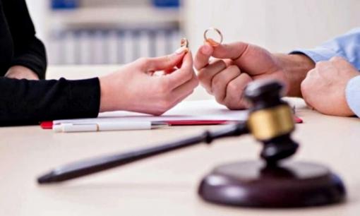 Vợ chồng nộp đơn ly hôn ở đâu sau khi bỏ cấp huyện?