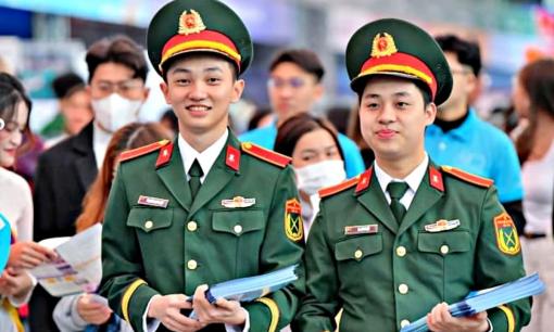 Những ngành nào được miễn 50-100% học phí trong mùa tuyển sinh 2025?