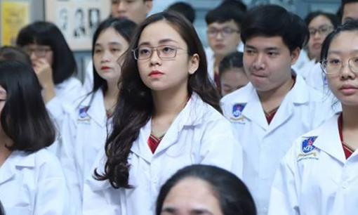 Top 4 trường Y Dược hàng đầu công bố: Thí sinh có chứng chỉ IELTS 5.5 được cộng 1-2 điểm