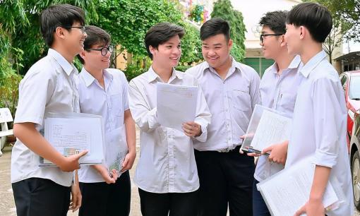 Kết quả thi Tốt nghiệp THPT 2025: Số thí sinh đạt điểm 10 môn Toán đạt kỷ lục trong vòng 1 thập kỷ