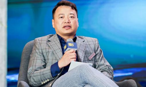 Shark Nguyễn Hòa Bình cảnh báo 'bẫy con nhà giàu vượt sướng': Người trẻ dễ rơi vào trạng thái 'biết nhiều nhưng không biết làm gì' nếu sống quá lâu trong vùng an toàn 