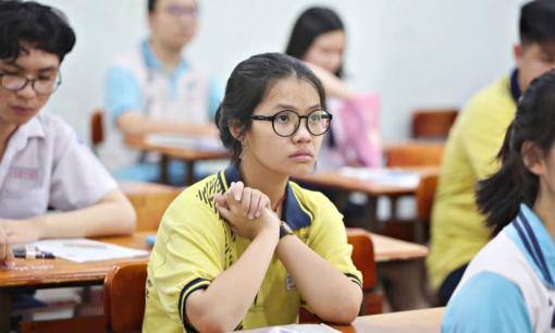 Cơ hội nào cho tiếng Anh khi số điểm 28,5 trở lên khối A00 gấp 517 lần D01?