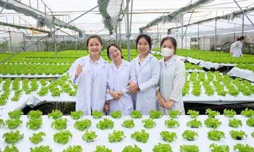 Ngành từng bị định kiến ‘chân lấm tay bùn’, nay thiếu nhân lực: Tiên phong trong thời đại AI lên ngôi, lương cao chót vót