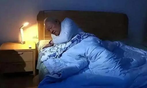 Bác sĩ: Dấu hiệu cảnh báo đầu tiên của bệnh thận thường xuất hiện khi ngủ, nhưng nhiều người không coi trọng