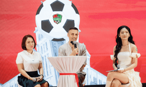 Dimitar Berbatov tái ngộ fan Việt tại sự kiện “Together We Rise”