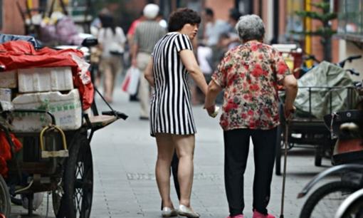 Kiểu con cái đang bào mòn nhiều gia đình Việt còn đáng sợ hơn bất hiếu, cha mẹ sống bất mãn, kiệt quệ vô cùng