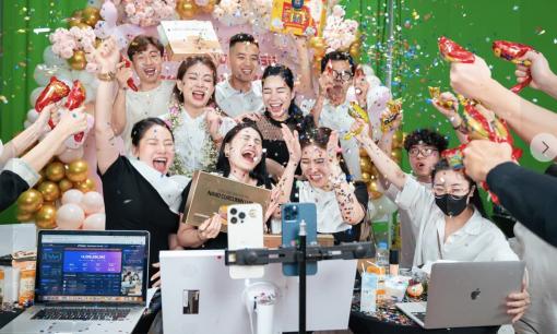 Chính thức từ năm 2026: KOL/KOC livestream phải học điều này mới được lên sóng bán hàng