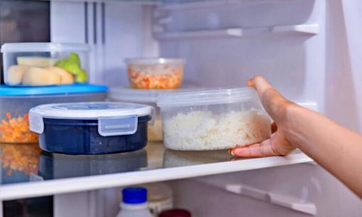 Cơm nguội bảo quản trong tủ lạnh được mấy ngày?