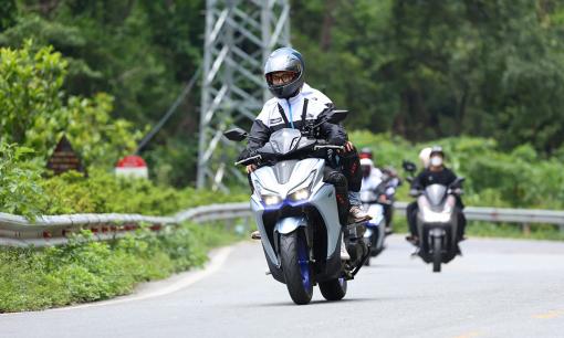 Công nghệ YECVT độc quyền trên Yamaha NVX: Tăng tốc êm ái, đổ đèo vững vàng