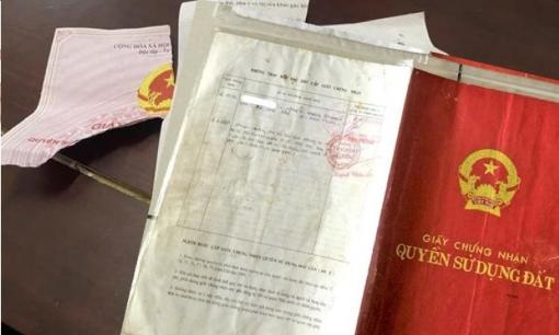 Có được cấp đổi sổ đỏ bị rách không? Nếu có thì thời gian cấp đổi sổ đỏ bị rách là bao lâu? 