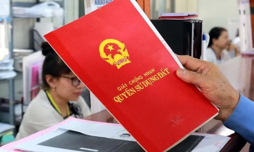 2 khoản tiền cao nhất người dân bắt buộc phải nộp khi làm Sổ đỏ hiện nay, là những khoản nào?