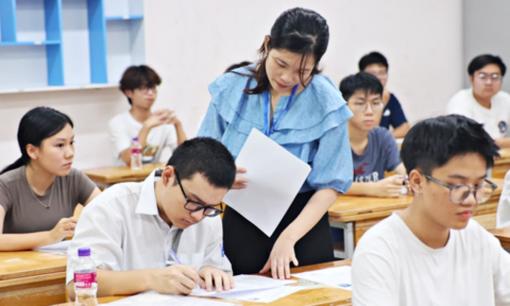 Từ 01/01/2026, bỏ chia hạng, sẽ có bảng lương, phụ cấp đặc thù cho nhà giáo 