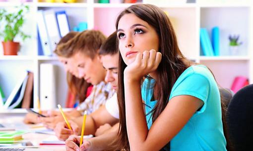 Một người càng kém cỏi thì càng dễ bộc lộ ba đặc điểm này. Bạn có chúng không?