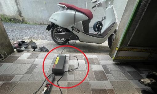 Từ nay, sạc xe máy điện tại nhà có thể bị phạt đến 50 triệu đồng nếu không đáp ứng điều này, ai cũng cần nắm rõ