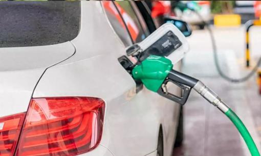 Tại sao nắp bình xăng lại nằm ở nhiều vị trí khác nhau trên xe ô tô?