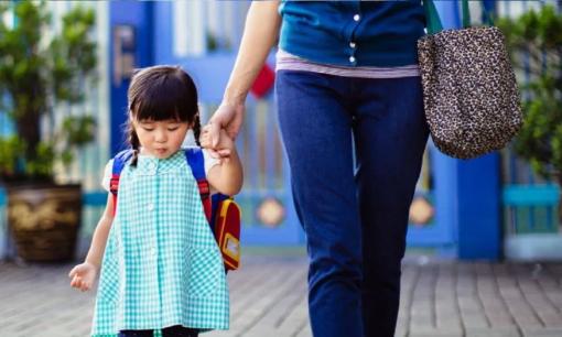 Khi con nói: 'Mẹ ơi, con không muốn đi mẫu giáo', cha mẹ không nên ép con đi! Những bà mẹ thông minh sẽ làm điều này