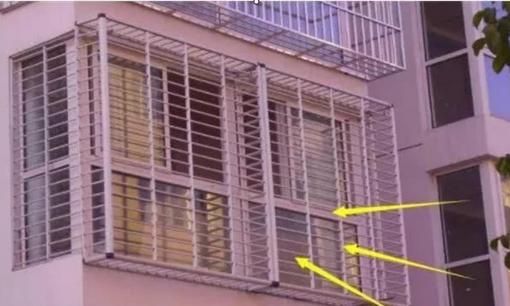 Làm song sắt chống trộm ban công đã lỗi thời. Hãy thử lắp đặt cái này, nó tốt hơn cửa sổ chống trộm gấp 10 lần và bọn trộm sẽ sợ hãi bỏ chạy ngay khi nhìn thấy