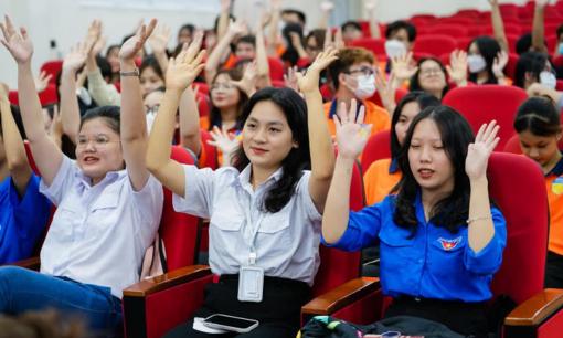 Ở bậc học Cao đẳng, ngành nào đang hot, được doanh nghiệp 'săn' nhân lực từ giảng đường?