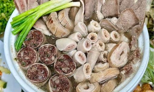 7 quán lòng lợn ngon nức tiếng quận Cầu Giấy, Hà Nội