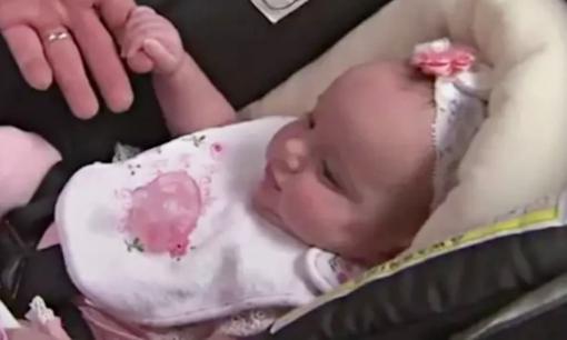 Kỳ tích y học: Em bé được 'sinh ra hai lần' duy nhất trên thế giới