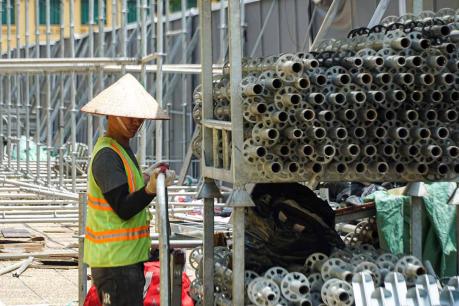 Cận cảnh việc thi công khán đài 30.000 chỗ tại Quảng trường Ba Đình để phục vụ Lễ diễu binh mừng Quốc khánh 2/9