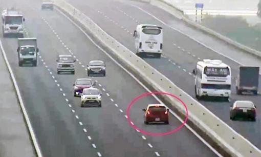 Những lỗi vi phạm giao thông khi lái ô tô bị phạt nặng nhất hiện nay, lên tới hàng chục triệu đồng