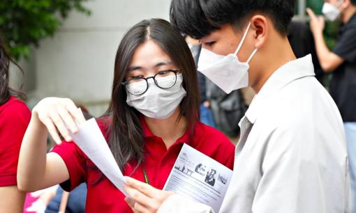 Trường đại học đầu tiên công bố điểm chuẩn năm 2025, nhiều thí sinh thi nhau 'ngó' điểm